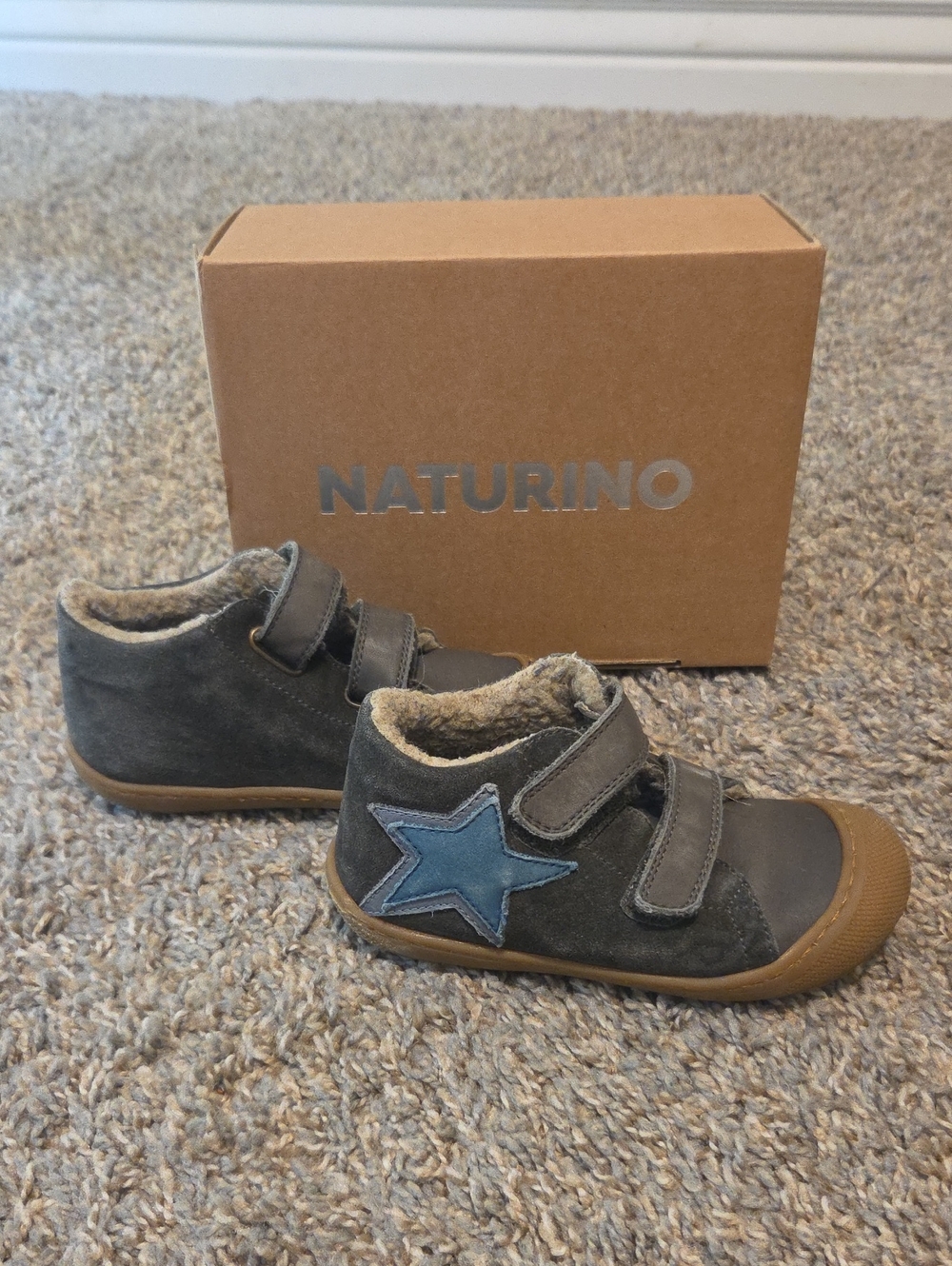 Naturino Gray Suede Kids High-Top Boots with Blue Star